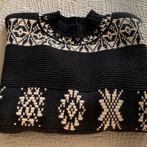 Black & ivory cotton casual pullover sweater.